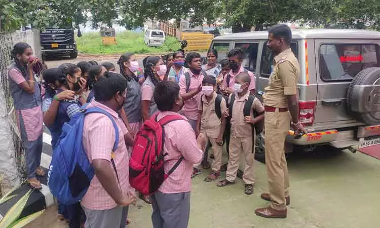 சேரிபாளையத்திற்கு கூடுதல் பஸ் இயக்கக்ேகாரி மீண்டும் போராட்டம்- மாணவ-மாணவிகள் அறிவிப்பு சேரிபாளையத்திற்கு கூடுதல் பஸ் இயக்கக்ேகாரி மீண்டும் போராட்டம்- மாணவ-மாணவிகள் அறிவிப்பு