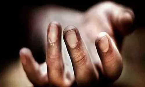 கட்டிட தொழிலாளி தற்கொலை கட்டிட தொழிலாளி தற்கொலை