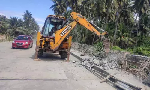 ஜமீன்முத்தூர் பாலம் அகலப்படுத்தும் பணி மும்முரம்