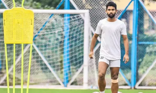 ஐ.எஸ்.எல் கால்பந்து : இந்திய வீரர் மனோஜ் முகமது-வை ஒப்பந்தம் செய்தது ஐதராபாத் எப்.சி அணி