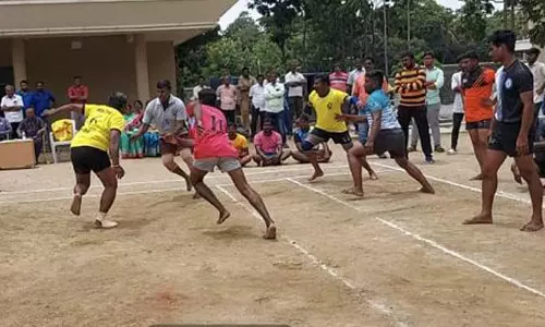 மின் ஊழியர்களுக்கு விளையாட்டு போட்டிகள் மின் ஊழியர்களுக்கு விளையாட்டு போட்டிகள்