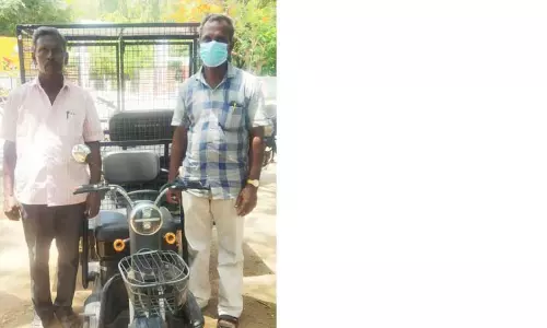 பேட்டரியால் இயங்கும் வாகனத்தை வழங்கி மோசடி பேட்டரியால் இயங்கும் வாகனத்தை வழங்கி மோசடி