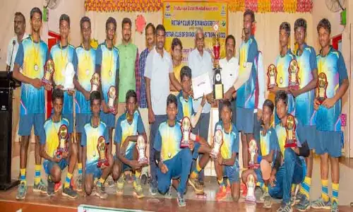 மாவட்ட அளவிலான கையுந்து பந்து போட்டி