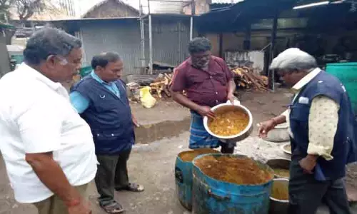 கெட்டுப்போன இறைச்சி பறிமுதல்