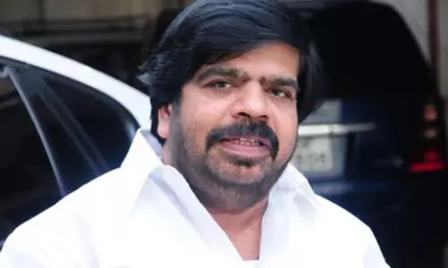 அமெரிக்காவில் சிகிச்சை முடிந்து சென்னை திரும்பிய டைரக்டர் டி.ராஜேந்தர்