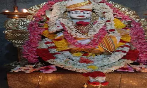 முருகன் கோவில்களில் சிறப்பு பூஜை முருகன் கோவில்களில் சிறப்பு பூஜை