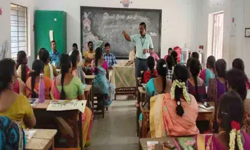 இல்லம் தேடி கல்வி திட்ட தன்னார்வலர்களுக்கான பயிற்சி வகுப்பு