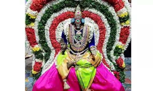 மாரியம்மன் வீதி உலா