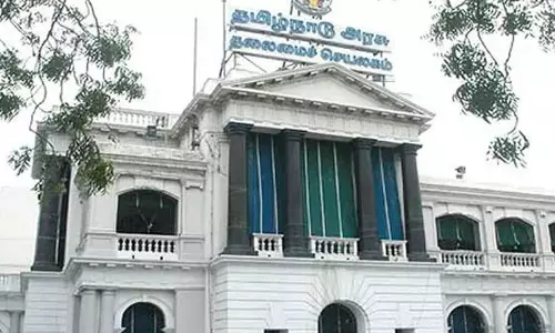 மதுரை போலி பாஸ்போர்ட் வழக்கில் 14 அதிகாரிகள் மீது குற்ற நடவடிக்கைக்கு மத்திய அரசு அனுமதி வழங்கவில்லை - தமிழக அரசு மதுரை போலி பாஸ்போர்ட் வழக்கில் 14 அதிகாரிகள் மீது குற்ற நடவடிக்கைக்கு மத்திய அரசு அனுமதி வழங்கவில்லை - தமிழக அரசு