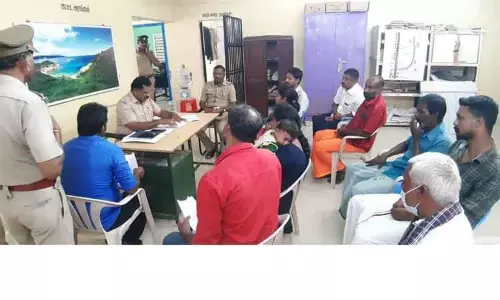 கூடலூர் போலீஸ் நிலையங்களில்   நிலுவையில் இருந்த 13 புகார்களுக்கு தீர்வு