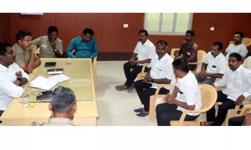 சர்க்கரையை ஆலையை முற்றுகையிடும் போராட்டம்:  த.வா.க.வினருடன் கோட்டாட்சியர் நடத்திய பேச்சுவார்த்தை தோல்வி