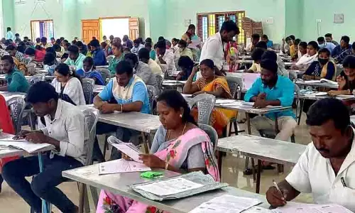 அரியலூர் மாவட்டத்தில் டி.என்.பி.எஸ்.சி. குரூப்-4 தேர்வினை 21,914 பேர் எழுதினர் அரியலூர் மாவட்டத்தில் டி.என்.பி.எஸ்.சி. குரூப்-4 தேர்வினை 21,914 பேர் எழுதினர்