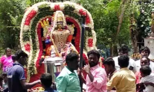 மகா காளியம்மன் வீதி உலா