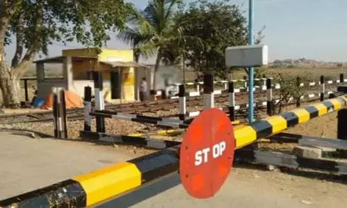 மேலப்பாளையம் ரெயில்வே கேட் 26-ந் தேதி மூடல்