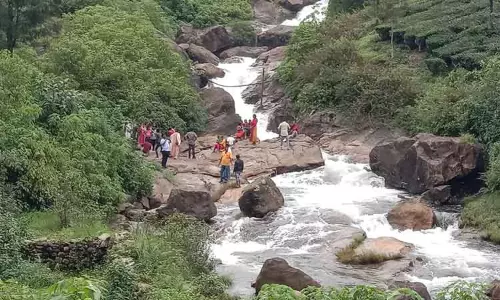 ஆறுகளில் ஆபத்தான பகுதிகளில் குளிக்கக்கூடாது