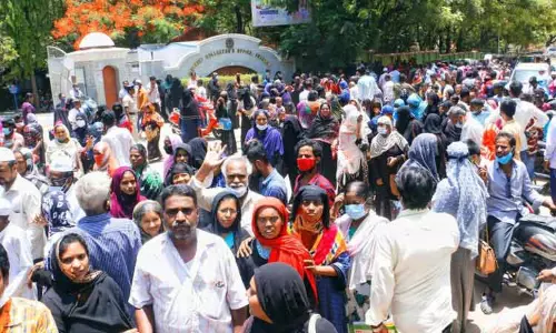 மின்கட்டண உயர்வை திரும்ப பெற வேண்டும்