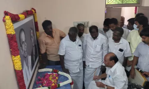 நடக்க முடியாவிட்டாலும் கோலூன்றி சென்று  மக்களுக்காக பாடுபடுவேன்