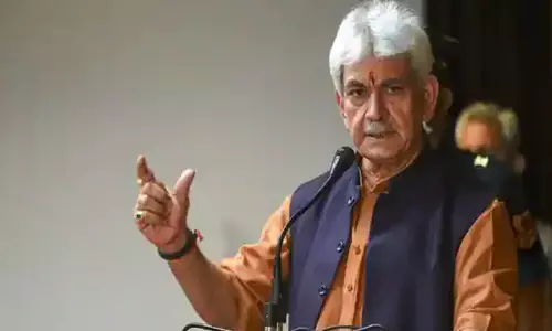 கார்கில் வெற்றி தினம் - காஷ்மீர் கவர்னர் மரியாதை