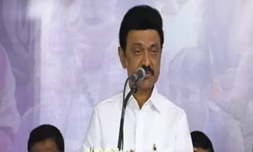 மாணவர்கள் படிப்பை தவிர வேறு எதிலும் கவனத்தை சிதற விட வேண்டாம் - முதல்-அமைச்சர் மு.க.ஸ்டாலின் பேச்சு