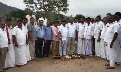 அங்கன்வாடி மையங்கள் கட்ட பூமி பூஜை