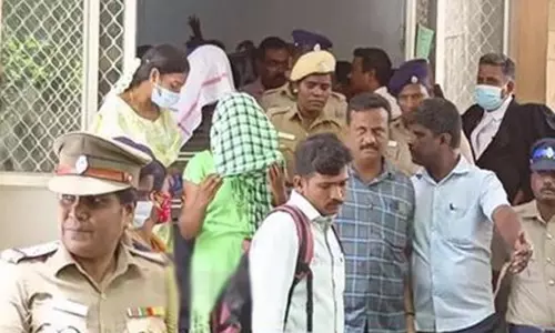 கள்ளக்குறிச்சி பள்ளி நிர்வாகிகளுக்கு ஜாமீன் வழங்க விழுப்புரம் மகளிர் நீதிமன்றம் மறுப்பு