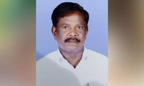 தேனியில் பரபரப்பு: வீட்டின் முன்பு சத்தமாக பேசியதை கண்டித்த மரக்கடைக்காரர் அடித்துக் கொலை - 4 வாலிபர்கள் வெறிச்செயல்...!