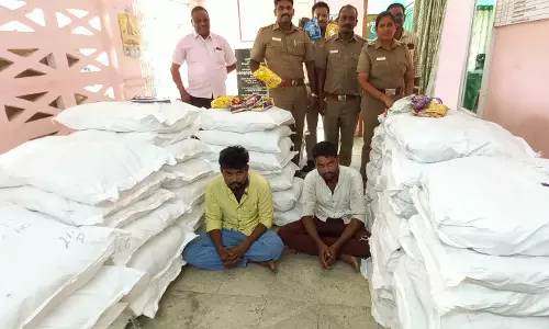 லாரியில் கடத்த முயன்ற ரூ.6½ லட்சம் குட்கா பறிமுதல்