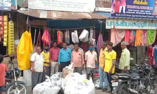 650 கிலோ பிளாஸ்டிக் பொருட்கள் பறிமுதல் 650 கிலோ பிளாஸ்டிக் பொருட்கள் பறிமுதல்