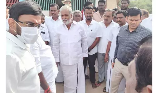 அவ்வையாருக்கு மணிமண்டபம் கட்டும் இடத்தை அமைச்சர் சேகர்பாபு ஆய்வு அவ்வையாருக்கு மணிமண்டபம் கட்டும் இடத்தை அமைச்சர் சேகர்பாபு ஆய்வு