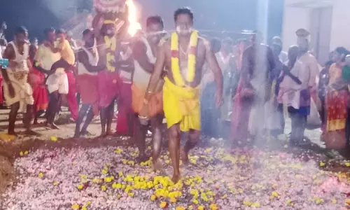 நாக அங்காளம்மன் கோவிலில் தீமிதி திருவிழா