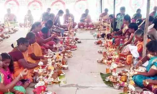 கோவிலில் குத்துவிளக்கு பூஜை