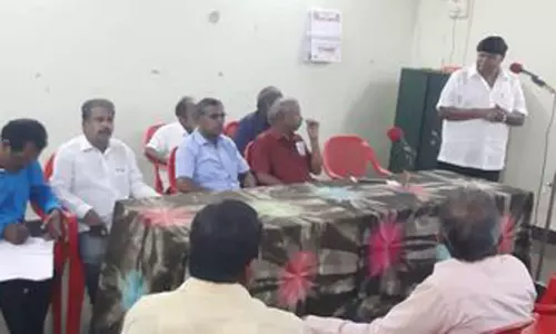 விக்கிரவாண்டி-கும்பகோணம் நான்குவழிச்சாலை பணியை விரைந்து முடிக்க கோரி 10-ந்தேதி நெய்வேலி ஆர்ச் கேட் அருகே மறியல் போராட்டம் போராட்டக்குழு கூட்டத்தில் தீர்மானம் விக்கிரவாண்டி-கும்பகோணம் நான்குவழிச்சாலை பணியை விரைந்து முடிக்க கோரி 10-ந்தேதி நெய்வேலி ஆர்ச் கேட் அருகே மறியல் போராட்டம் போராட்டக்குழு கூட்டத்தில் தீர்மானம்