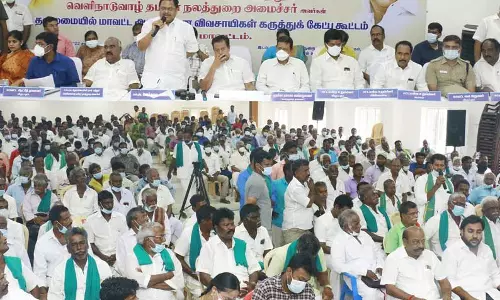 பசுமையான தமிழகத்தை உருவாக்க விவசாயிகள் முன்வர வேண்டும் பசுமையான தமிழகத்தை உருவாக்க விவசாயிகள் முன்வர வேண்டும்