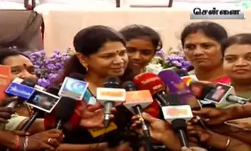 பிரதமர் வருகையை கட்சி கூட்டணிக்கு முடிச்சு போடுவது அர்த்தமற்றது - கனிமொழி எம்.பி. பிரதமர் வருகையை கட்சி கூட்டணிக்கு முடிச்சு போடுவது அர்த்தமற்றது - கனிமொழி எம்.பி.
