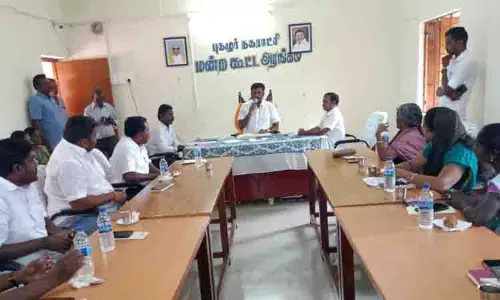 புகழூர் நகராட்சி கூட்டம் புகழூர் நகராட்சி கூட்டம்