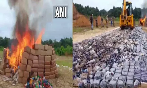 அசாம்: ரூ.2 ஆயிரம் கோடி மதிப்பிலான போதை பொருட்கள் அழிப்பு அசாம்: ரூ.2 ஆயிரம் கோடி மதிப்பிலான போதை பொருட்கள் அழிப்பு