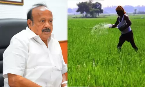 சூப்பர் பாஸ்பேட், காம்ப்ளக்ஸ் உரங்களை பயன்படுத்த வேண்டும் - விவசாயிகளுக்கு அமைச்சர் அறிவுறுத்தல் சூப்பர் பாஸ்பேட், காம்ப்ளக்ஸ் உரங்களை பயன்படுத்த வேண்டும் - விவசாயிகளுக்கு அமைச்சர் அறிவுறுத்தல்