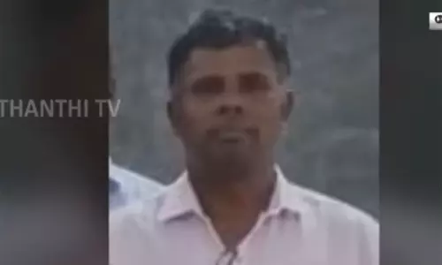 மாணவிகளிடம் தகாத முறையில் நடந்து கொண்ட அரசு பள்ளி ஆசிரியர்: அதிரடியாக பாய்ந்த நடவடிக்கை...!