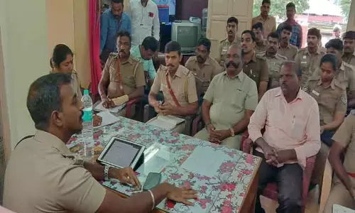 வால்பாறை போலீஸ் நிலையத்தில் துணை சூப்பிரண்டு ஆய்வு