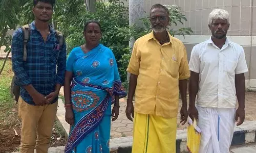 கஞ்சா வழக்கு போடுவதாக போலீசார் மிரட்டல்