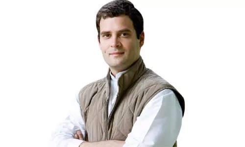 சித்தராமையா பிறந்த நாள் விழாவில் பங்கேற்க ராகுல் காந்தி நாளை கர்நாடகம் வருகிறார் சித்தராமையா பிறந்த நாள் விழாவில் பங்கேற்க ராகுல் காந்தி நாளை கர்நாடகம் வருகிறார்