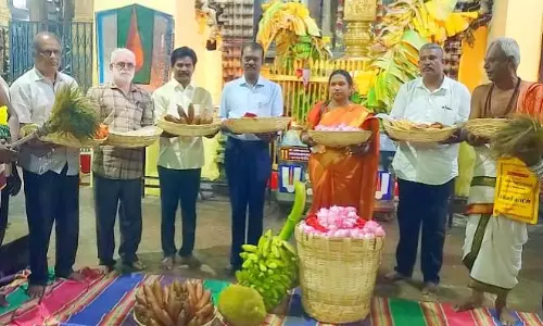 ஆண்டாளுக்கு அழகர்கோவிலில் இருந்து மலர்மாலை