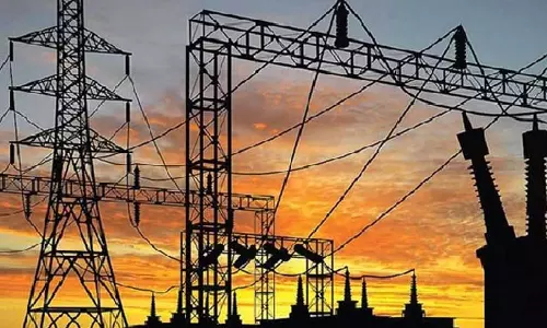 மின்சார வாரியத்துக்கு சொந்தமான ரூ.40 லட்சம் பித்தளை கம்பிகள் திருட்டு மின்சார வாரியத்துக்கு சொந்தமான ரூ.40 லட்சம் பித்தளை கம்பிகள் திருட்டு