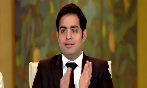 5ஜி அலைக்கற்றை உரிமத்தை கைப்பற்றிய ஜியோ!