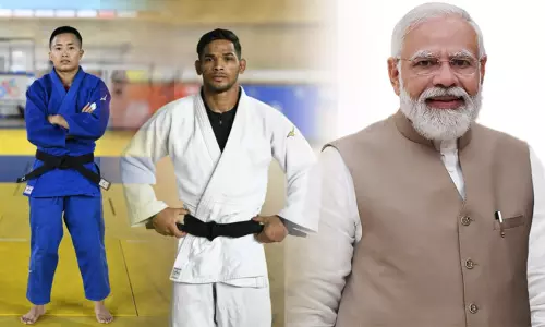 காமன்வெல்த்: பதக்கங்களை வென்ற விஜய் குமார் யாதவ், சுசீலா தேவிக்கு பிரதமர் மோடி வாழ்த்து காமன்வெல்த்: பதக்கங்களை வென்ற விஜய் குமார் யாதவ், சுசீலா தேவிக்கு பிரதமர் மோடி வாழ்த்து