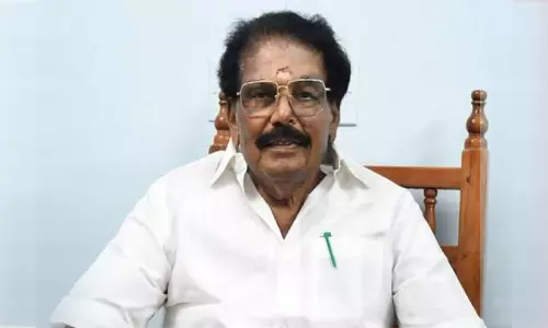 கனமழை எச்சரிக்கை: 4 மாவட்டங்களுக்கு பேரிடர் மீட்புப் படையின் 4 குழுக்கள் அனுப்பி வைப்பு - அமைச்சர் ராமச்சந்திரன்