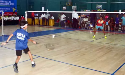 ஈரோட்டில் மாநில அளவிலான இறகுபந்து தரவரிசை போட்டி; 1,250 வீரர்- வீராங்கனைகள் பங்கேற்பு ஈரோட்டில் மாநில அளவிலான இறகுபந்து தரவரிசை போட்டி; 1,250 வீரர்- வீராங்கனைகள் பங்கேற்பு