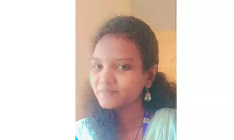 என்ஜினீயரிங் மாணவி தீக்குளித்து தற்கொலை என்ஜினீயரிங் மாணவி தீக்குளித்து தற்கொலை
