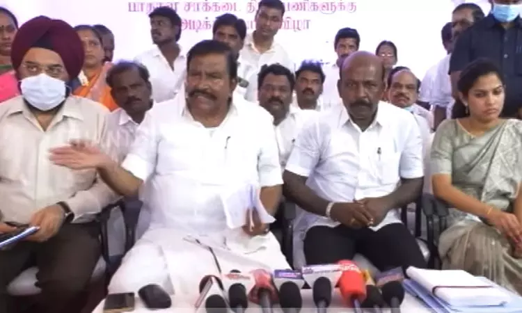 மழைக்கு முன்னரே 75% வடிகால் பணிகள் விரைவில் முடிக்கப்படும் - அமைச்சர் கே.என்.நேரு மழைக்கு முன்னரே 75% வடிகால் பணிகள் விரைவில் முடிக்கப்படும் - அமைச்சர் கே.என்.நேரு