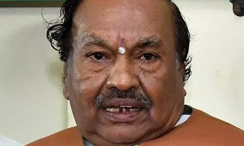 சித்தராமையா பிறந்தநாள் விழாவால் பா.ஜனதாவுக்கு பாதிப்பு இல்லை;  முன்னாள் மந்திரி ஈசுவரப்பா கருத்து